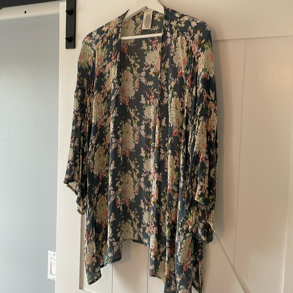 Lucky Brand open shawl with sleeves
